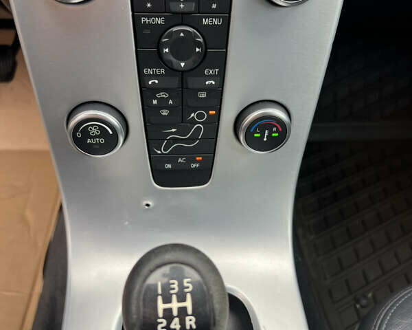 Сірий Вольво V50, об'ємом двигуна 1.6 л та пробігом 209 тис. км за 7222 $, фото 25 на Automoto.ua