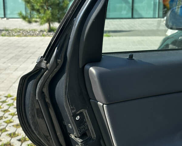 Серый Вольво В50, объемом двигателя 1.6 л и пробегом 252 тыс. км за 7700 $, фото 15 на Automoto.ua