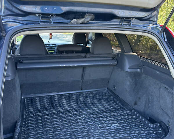 Серый Вольво В50, объемом двигателя 1.56 л и пробегом 221 тыс. км за 6300 $, фото 8 на Automoto.ua