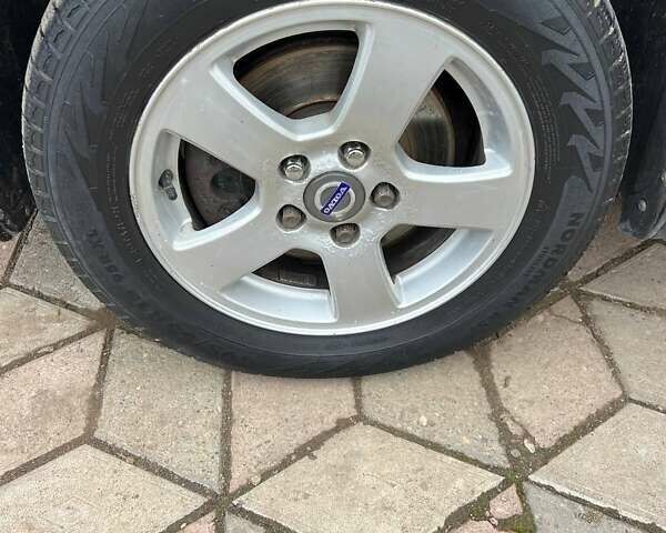 Сірий Вольво V50, об'ємом двигуна 1.6 л та пробігом 300 тис. км за 5800 $, фото 15 на Automoto.ua