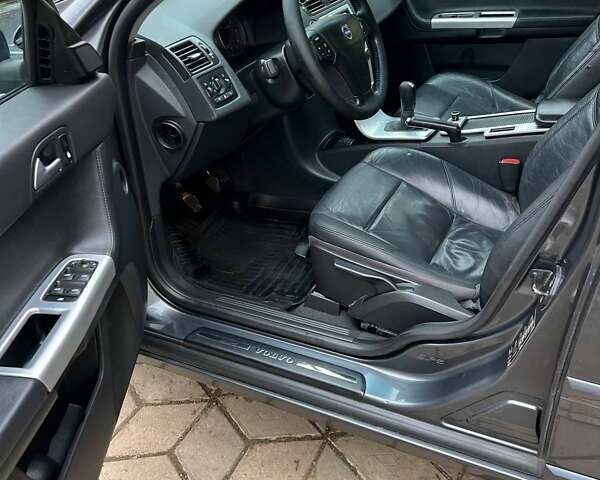 Сірий Вольво V50, об'ємом двигуна 1.6 л та пробігом 300 тис. км за 5800 $, фото 30 на Automoto.ua