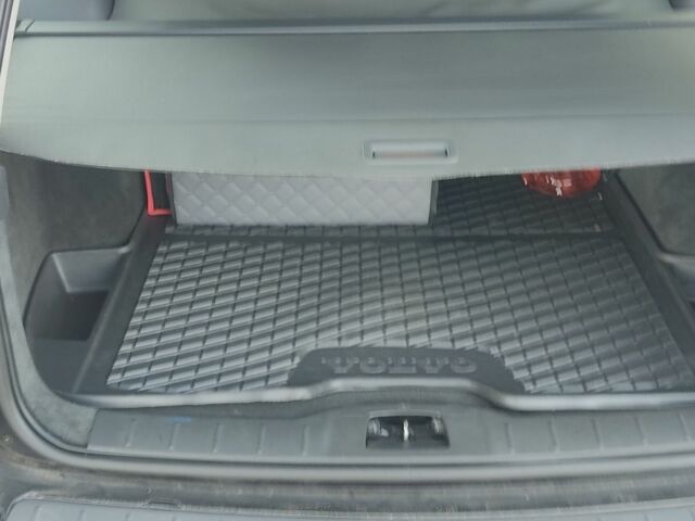 Сірий Вольво V50, об'ємом двигуна 0 л та пробігом 249 тис. км за 3600 $, фото 4 на Automoto.ua