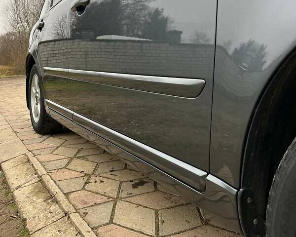 Сірий Вольво V50, об'ємом двигуна 1.6 л та пробігом 300 тис. км за 5800 $, фото 39 на Automoto.ua