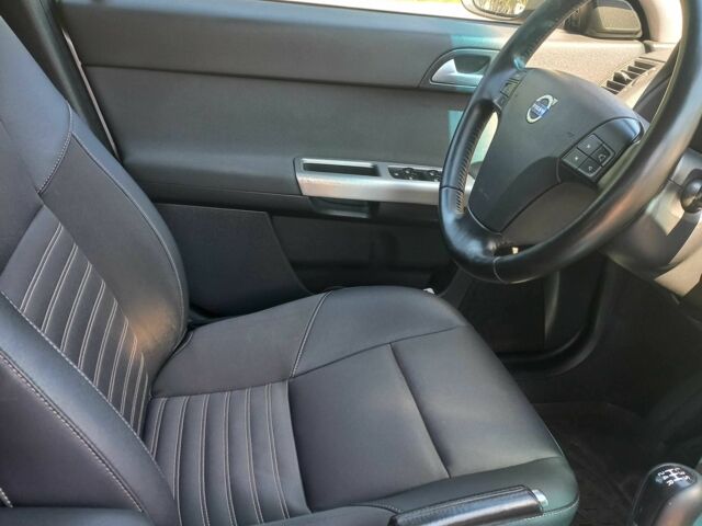 Серый Вольво В50, объемом двигателя 1.6 л и пробегом 228 тыс. км за 7999 $, фото 21 на Automoto.ua