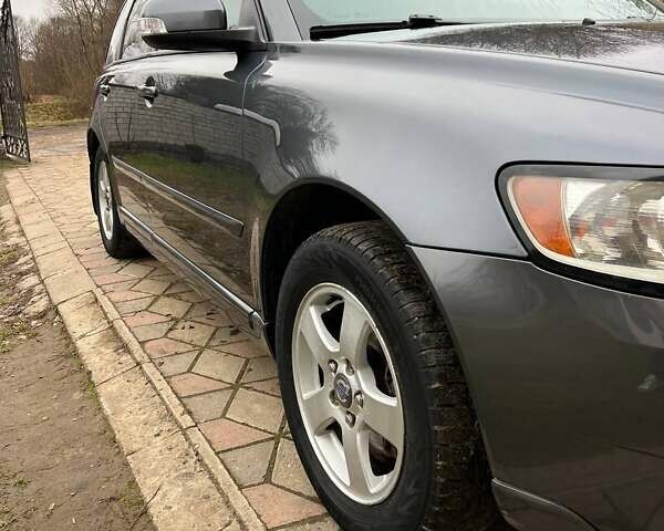 Сірий Вольво V50, об'ємом двигуна 1.6 л та пробігом 300 тис. км за 5800 $, фото 38 на Automoto.ua