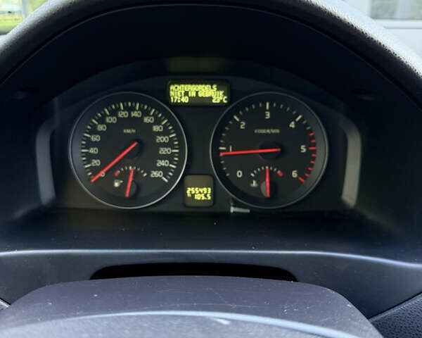 Серый Вольво В50, объемом двигателя 1.6 л и пробегом 260 тыс. км за 5500 $, фото 8 на Automoto.ua