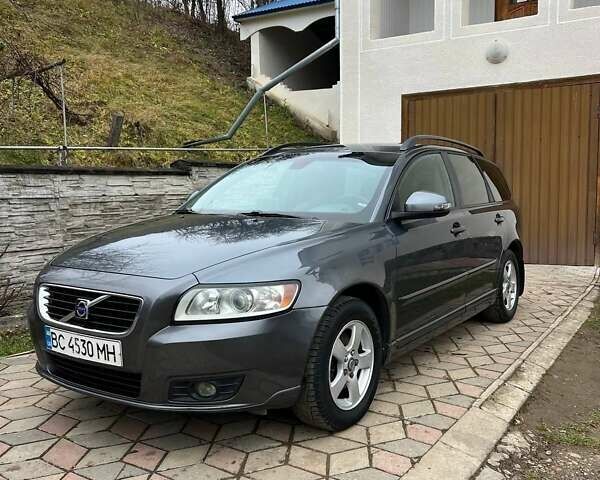 Сірий Вольво V50, об'ємом двигуна 1.6 л та пробігом 300 тис. км за 5800 $, фото 4 на Automoto.ua
