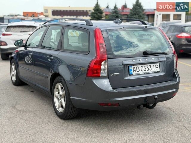 Сірий Вольво V50, об'ємом двигуна 2 л та пробігом 287 тис. км за 5900 $, фото 3 на Automoto.ua