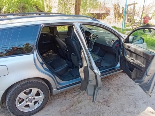Сірий Вольво V50, об'ємом двигуна 1.6 л та пробігом 343 тис. км за 5564 $, фото 3 на Automoto.ua