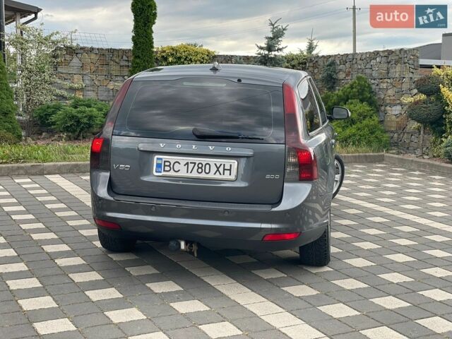 Сірий Вольво V50, об'ємом двигуна 2 л та пробігом 257 тис. км за 6499 $, фото 61 на Automoto.ua