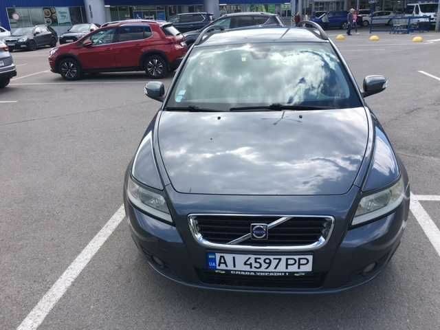 Серый Вольво В50, объемом двигателя 1.6 л и пробегом 221 тыс. км за 6100 $, фото 4 на Automoto.ua