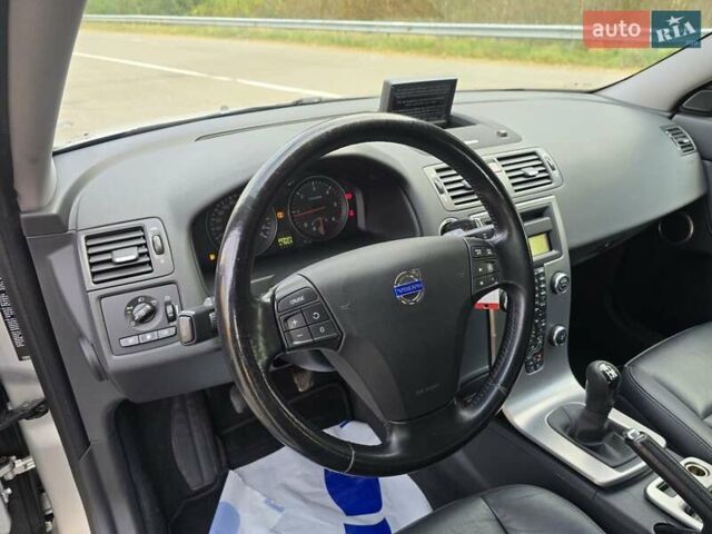 Сірий Вольво V50, об'ємом двигуна 1.6 л та пробігом 223 тис. км за 7799 $, фото 33 на Automoto.ua