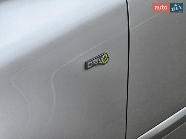 Сірий Вольво V50, об'ємом двигуна 1.6 л та пробігом 223 тис. км за 7799 $, фото 19 на Automoto.ua