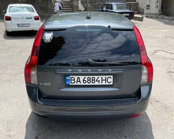 Серый Вольво В50, объемом двигателя 1.56 л и пробегом 223 тыс. км за 7500 $, фото 22 на Automoto.ua