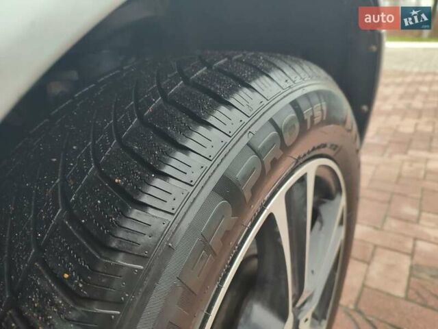 Сірий Вольво V50, об'ємом двигуна 1.6 л та пробігом 303 тис. км за 7399 $, фото 25 на Automoto.ua