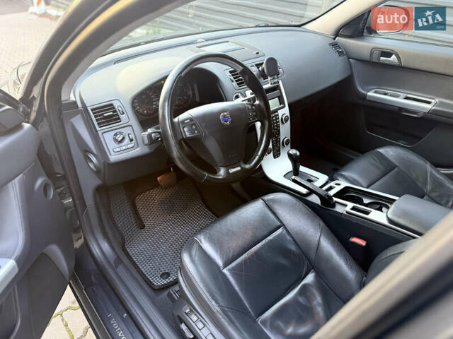 Сірий Вольво V50, об'ємом двигуна 2.4 л та пробігом 270 тис. км за 8300 $, фото 14 на Automoto.ua