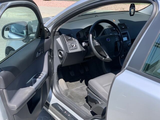 Сірий Вольво V50, об'ємом двигуна 1.6 л та пробігом 263 тис. км за 7500 $, фото 13 на Automoto.ua