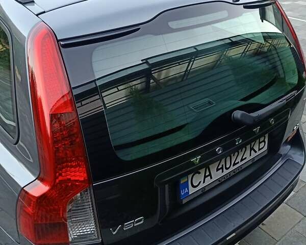 Серый Вольво В50, объемом двигателя 1.56 л и пробегом 194 тыс. км за 8500 $, фото 11 на Automoto.ua