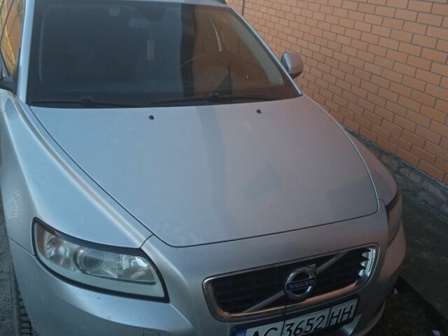 Сірий Вольво V50, об'ємом двигуна 1.6 л та пробігом 270 тис. км за 5500 $, фото 4 на Automoto.ua