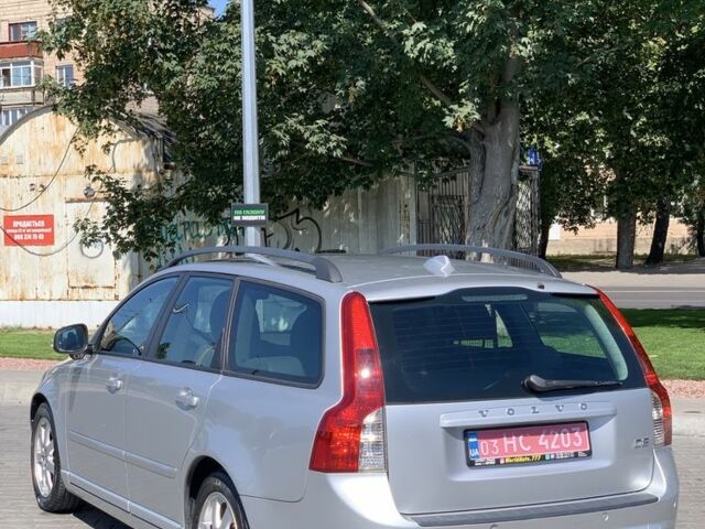 Сірий Вольво V50, об'ємом двигуна 1.6 л та пробігом 263 тис. км за 7500 $, фото 8 на Automoto.ua