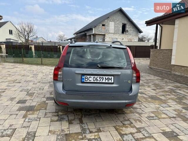 Сірий Вольво V50, об'ємом двигуна 1.56 л та пробігом 240 тис. км за 7100 $, фото 3 на Automoto.ua