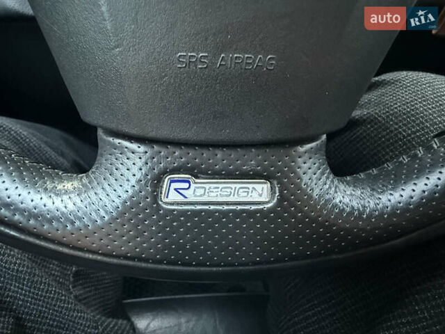 Сірий Вольво V50, об'ємом двигуна 2.4 л та пробігом 270 тис. км за 8300 $, фото 37 на Automoto.ua