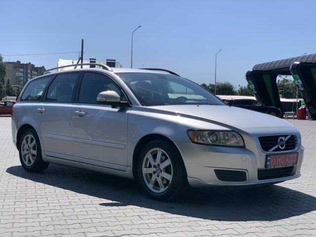 Сірий Вольво V50, об'ємом двигуна 1.6 л та пробігом 263 тис. км за 7500 $, фото 10 на Automoto.ua
