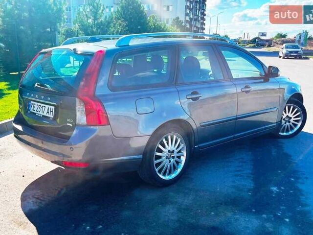 Серый Вольво В50, объемом двигателя 1.6 л и пробегом 270 тыс. км за 6800 $, фото 4 на Automoto.ua