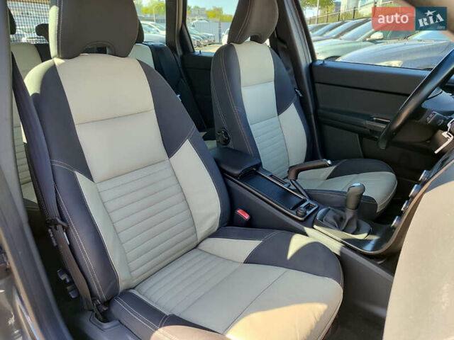 Серый Вольво В50, объемом двигателя 1.6 л и пробегом 193 тыс. км за 7999 $, фото 30 на Automoto.ua