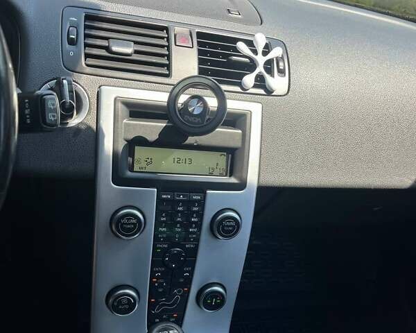 Серый Вольво В50, объемом двигателя 1.56 л и пробегом 246 тыс. км за 7400 $, фото 9 на Automoto.ua