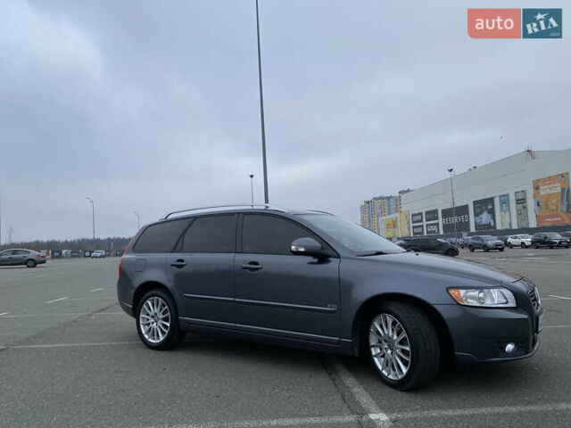 Вольво В50 2010 в Киеве на Automoto.ua Серый Вольво В50, объемом двигателя 1.56 л и пробегом 277 тыс. км за 9350 $, фото 7 на Automoto.ua