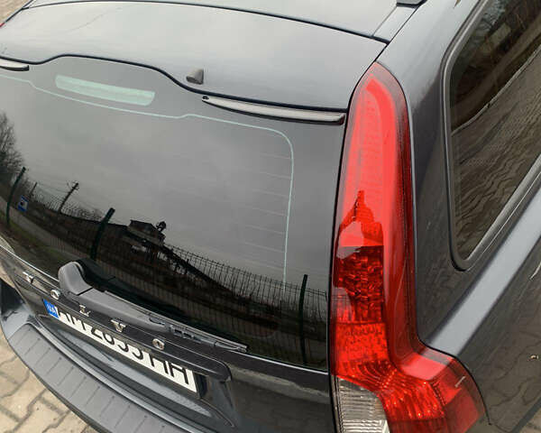 Серый Вольво В50, объемом двигателя 2 л и пробегом 281 тыс. км за 8000 $, фото 16 на Automoto.ua