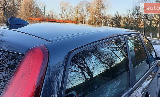 Сірий Вольво V50, об'ємом двигуна 1.6 л та пробігом 209 тис. км за 7700 $, фото 37 на Automoto.ua