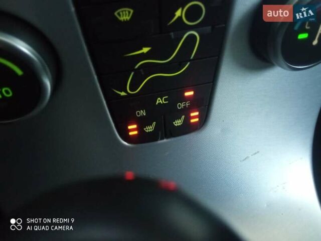 Вольво В50 2010 в Самборе на Automoto.ua Серый Вольво В50, объемом двигателя 1.6 л и пробегом 251 тыс. км за 7200 $, фото 19 на Automoto.ua