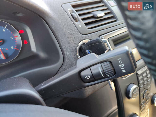 Серый Вольво В50, объемом двигателя 1.6 л и пробегом 193 тыс. км за 7999 $, фото 41 на Automoto.ua