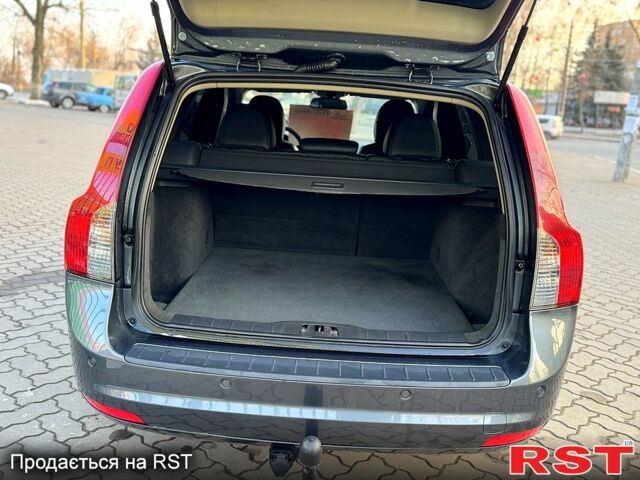 Сірий Вольво V50, об'ємом двигуна 1.6 л та пробігом 239 тис. км за 7500 $, фото 8 на Automoto.ua