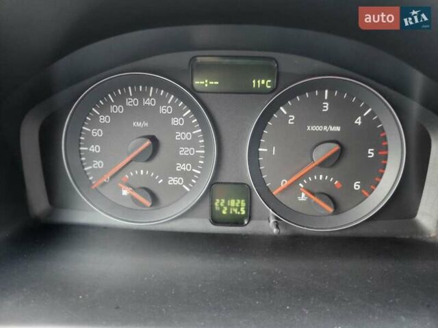 Серый Вольво В50, объемом двигателя 1.6 л и пробегом 221 тыс. км за 7300 $, фото 23 на Automoto.ua