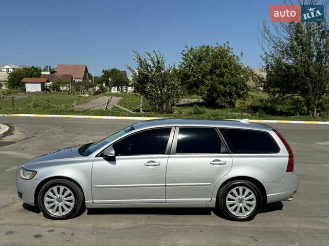Серый Вольво В50, объемом двигателя 1.98 л и пробегом 215 тыс. км за 7950 $, фото 8 на Automoto.ua