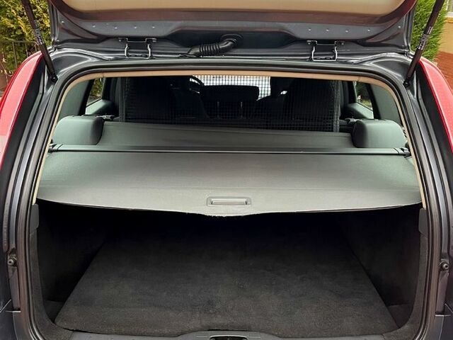 Серый Вольво В50, объемом двигателя 1.6 л и пробегом 219 тыс. км за 6650 $, фото 12 на Automoto.ua