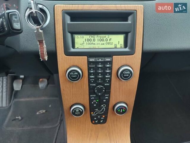 Сірий Вольво V50, об'ємом двигуна 1.6 л та пробігом 303 тис. км за 7399 $, фото 49 на Automoto.ua