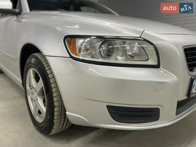 Вольво В50 2010 в Стрые на Automoto.ua Серый Вольво В50, объемом двигателя 1.6 л и пробегом 260 тыс. км за 6650 $, фото 11 на Automoto.ua