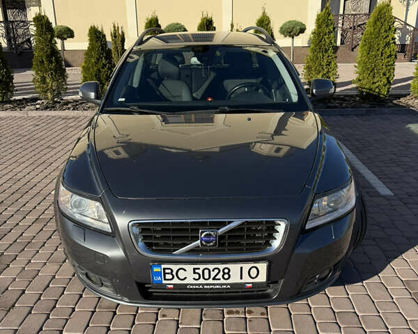 Сірий Вольво V50, об'ємом двигуна 1.6 л та пробігом 292 тис. км за 5999 $, фото 4 на Automoto.ua