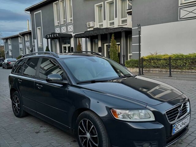 Вольво В50 2010 в Жовкве на Automoto.ua Серый Вольво В50, объемом двигателя 1.6 л и пробегом 242 тыс. км за 7500 $, фото 3 на Automoto.ua