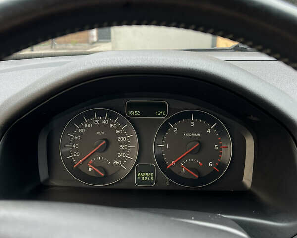 Вольво В50 2010 в Ковель на Automoto.ua Серый Вольво В50, объемом двигателя 1.56 л и пробегом 269 тыс. км за 8500 $, фото 9 на Automoto.ua