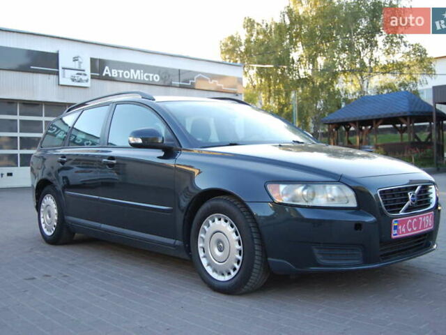 Сірий Вольво V50, об'ємом двигуна 1.6 л та пробігом 251 тис. км за 6100 $, фото 2 на Automoto.ua