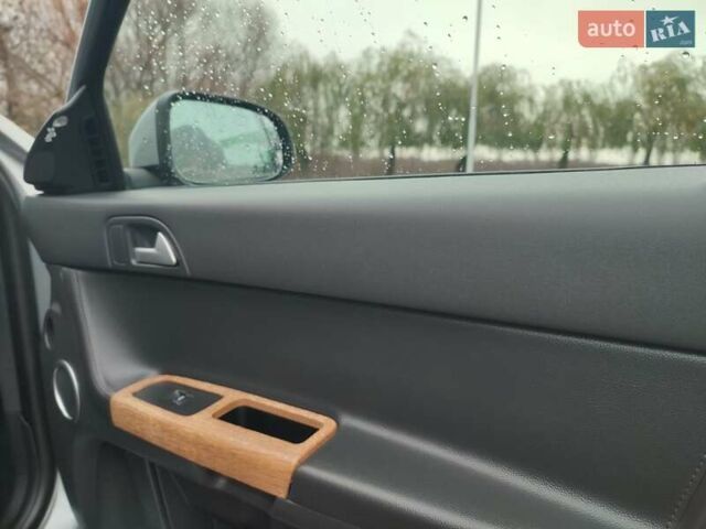 Сірий Вольво V50, об'ємом двигуна 1.6 л та пробігом 303 тис. км за 7399 $, фото 43 на Automoto.ua
