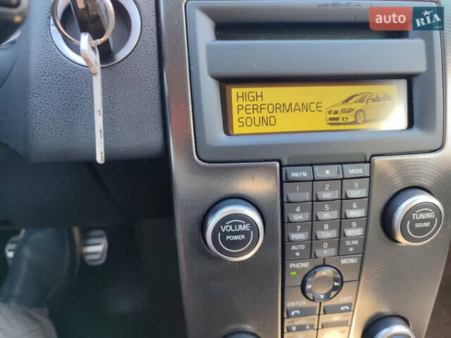 Серый Вольво В50, объемом двигателя 1.6 л и пробегом 193 тыс. км за 7999 $, фото 37 на Automoto.ua