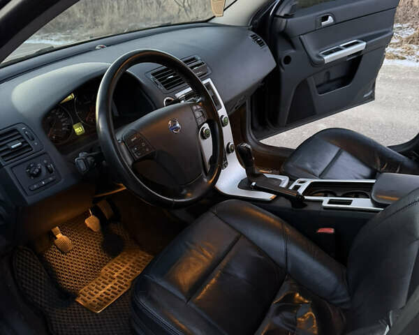 Сірий Вольво V50, об'ємом двигуна 1.56 л та пробігом 188 тис. км за 8000 $, фото 8 на Automoto.ua