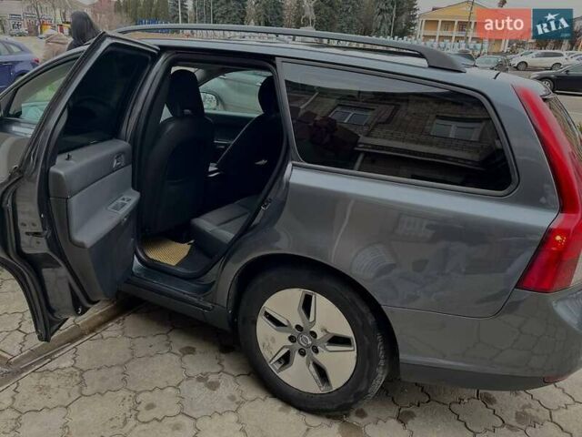 Сірий Вольво V50, об'ємом двигуна 1.6 л та пробігом 251 тис. км за 6799 $, фото 18 на Automoto.ua