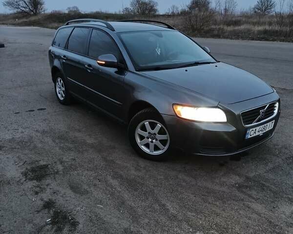 Серый Вольво В50, объемом двигателя 1.6 л и пробегом 305 тыс. км за 7150 $, фото 12 на Automoto.ua